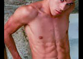 Giovanni Summers