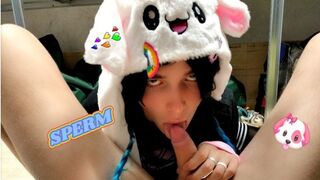 Lille passiv femboy gav far et sødt bj