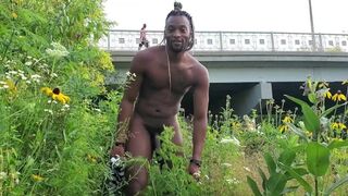 CAUGHT!! Kennie Jai faps at the sea in Chicago and GETS CAUGHT!!