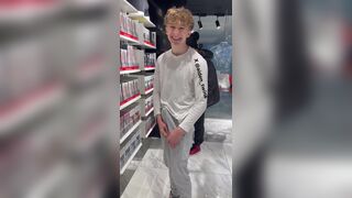 Solo: Public spunk-pump,