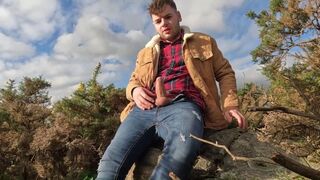 Onanism in the woods, climb on, outdoors, nature, lumberjack. PUBLIC WEBSITE