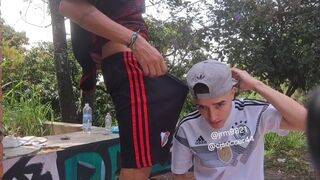 SEXO BLOW-JOB AL EENTRENADOR DE FUTBOL